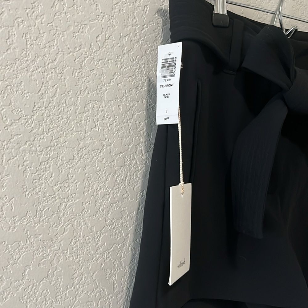 WILFRED (NWT) Black Tie Front Dress Shorts, Size 0 - Picture 3 of 8